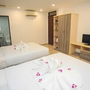 ** Hotel My Anh 120 Central Saigon Ben Thanh Market Vietnam