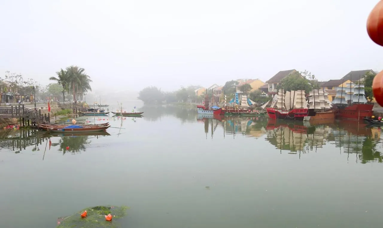 ***  Long Life Riverside Hotel Hoi An Vietnam